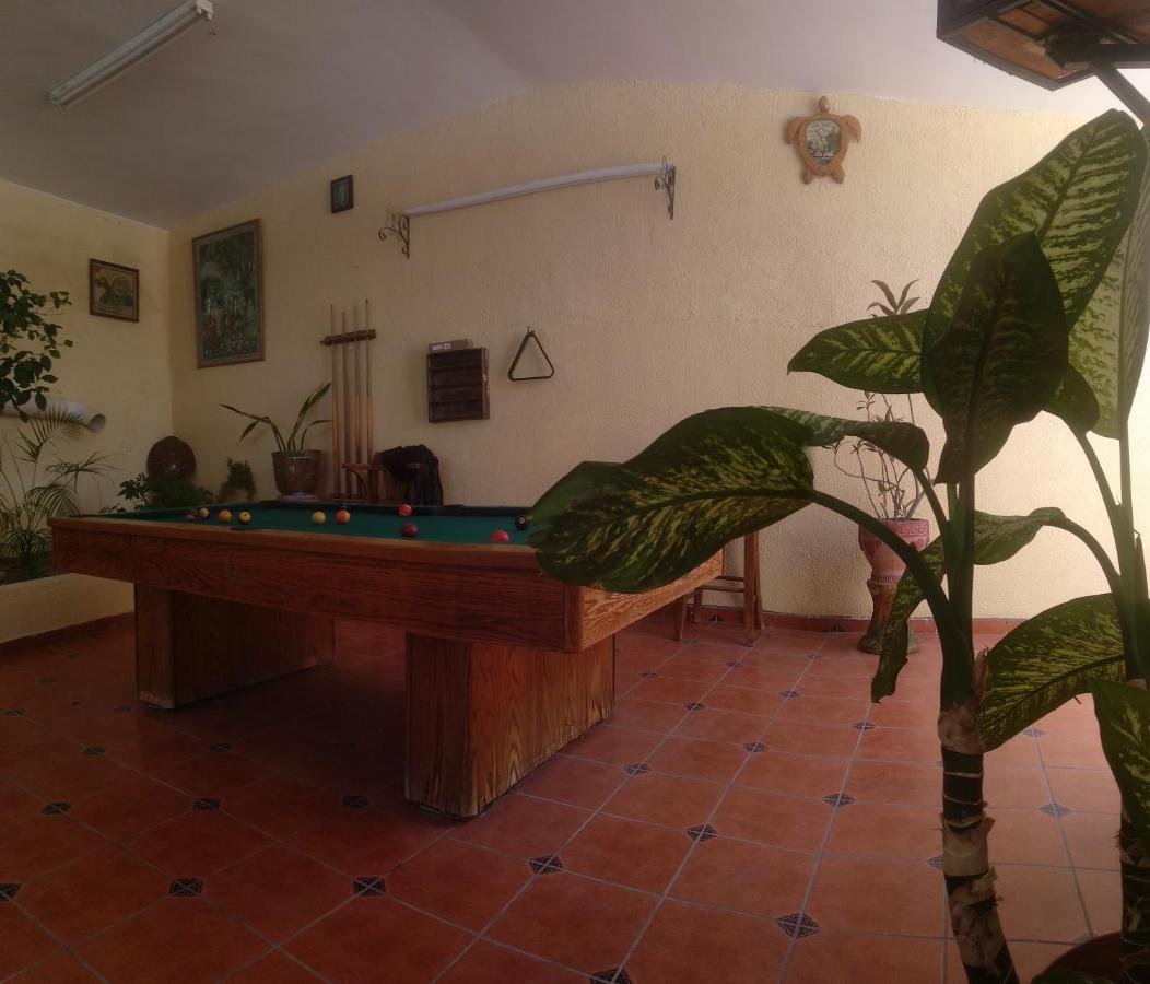 Room In Guest Room - Padrinos Hostal La Paz Full House Exterior foto